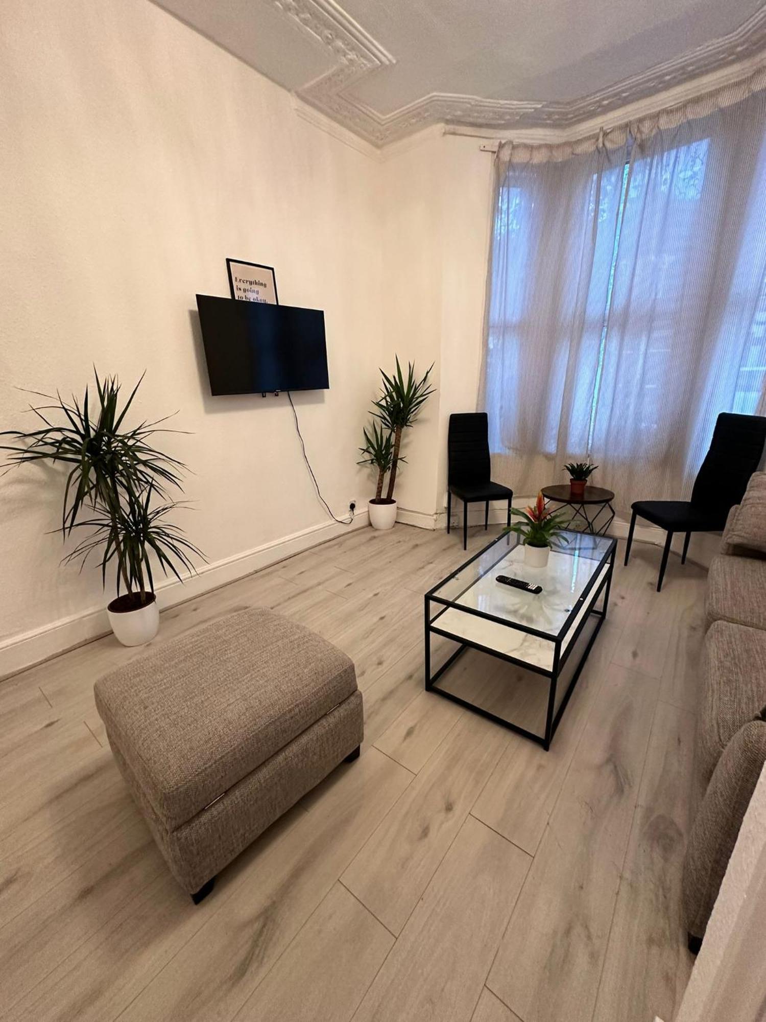Millais Road 3 Bedroom Flat